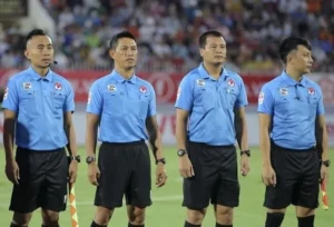 Vai Trò Của Trợ Lý Trọng Tài Bóng Đá Và Những Quy Định Khắt Khe Trong Trận Đấu